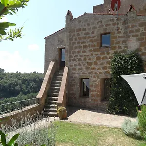  Bed & Breakfast Un Giardino Nel Tufo Italia